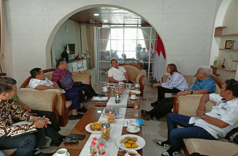 Bupati Batubara Zahir Dukung Ekspedisi Toba SMSI di HPN 2023