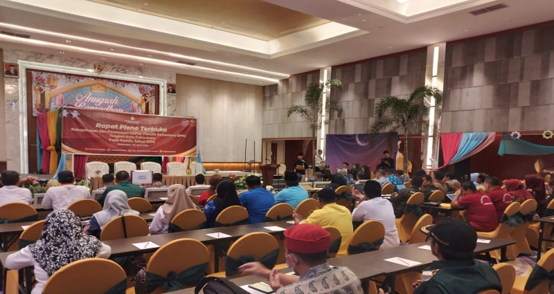 KPU Pekanbaru Dituding Lakukan Pembohongan Publik  - Pekanbaruexpress