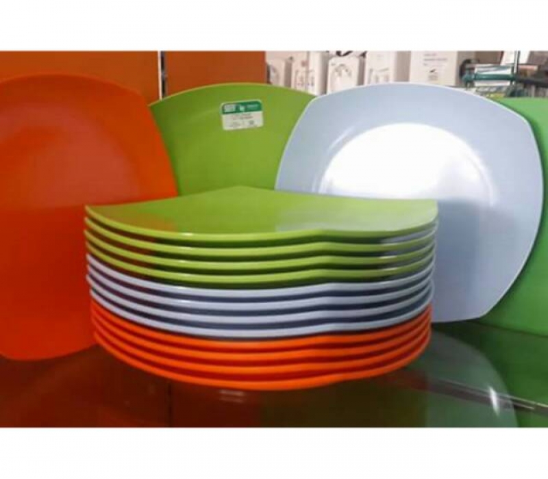 Fakta di Balik Bahaya Piring Melamin