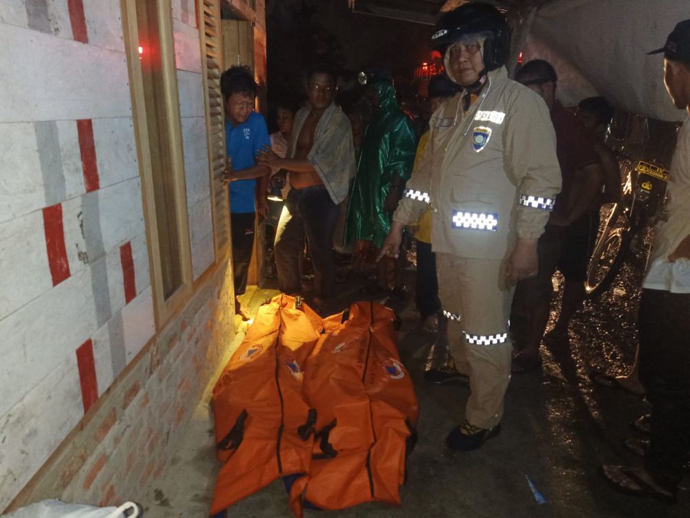 5 Rumah di Siak Ludes Terbakar, Dua Orang Meninggal Dunia - Pekanbaruexpress